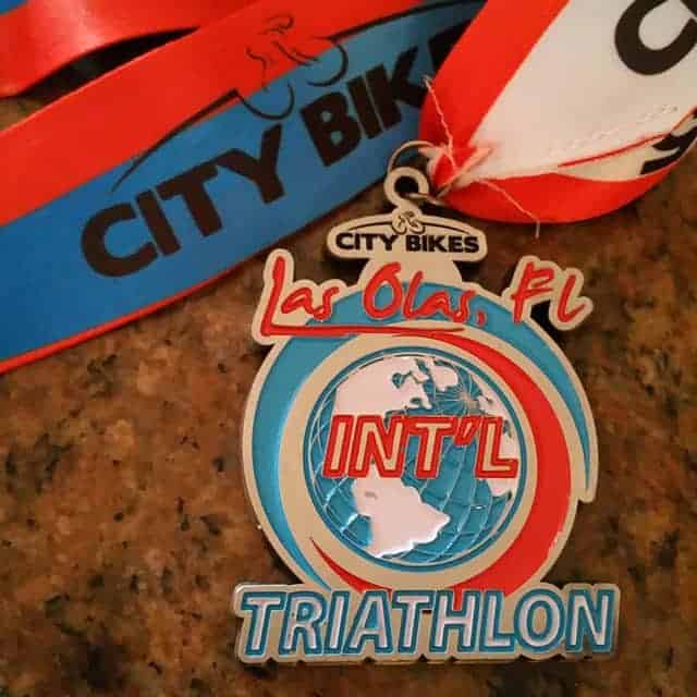 Las Olas tri medal