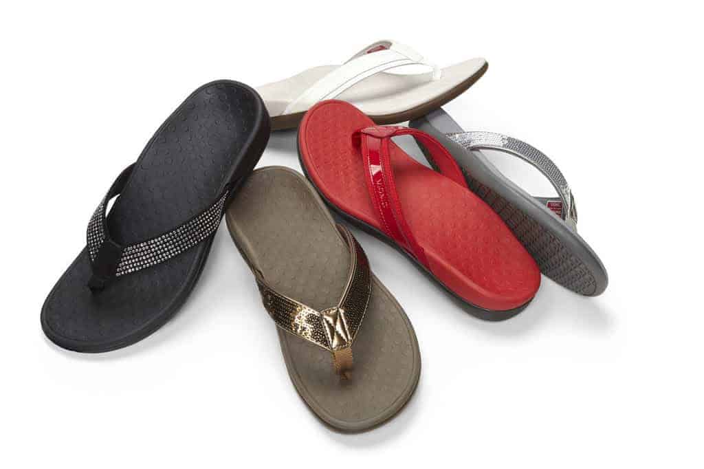 vionic red flip flops