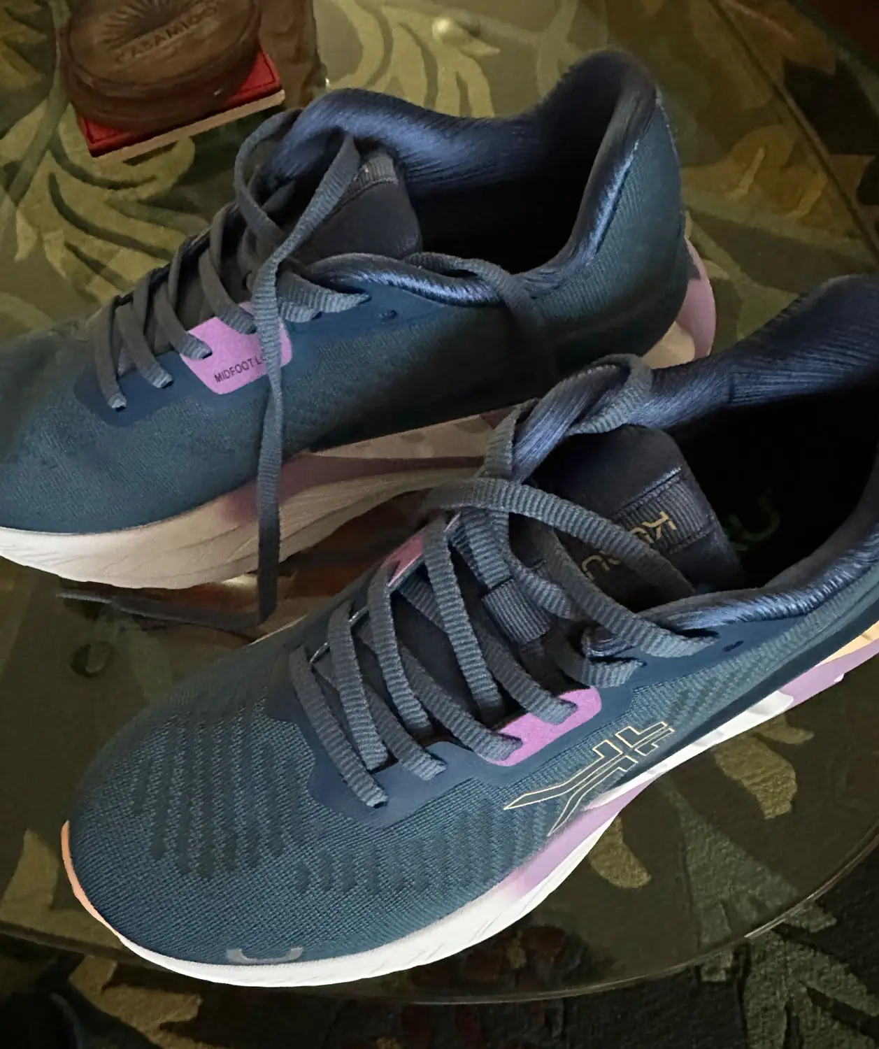 KURU Cloud+ Triple Max Ion Black Stability Running Plantar Fascitis Sneakers 9.5 Cut in half: KURU Triple Max Ion Review (2025) | RunRepeat main image 4