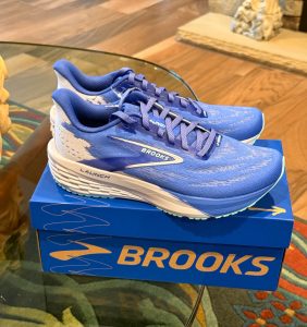 Brooks Launch 11