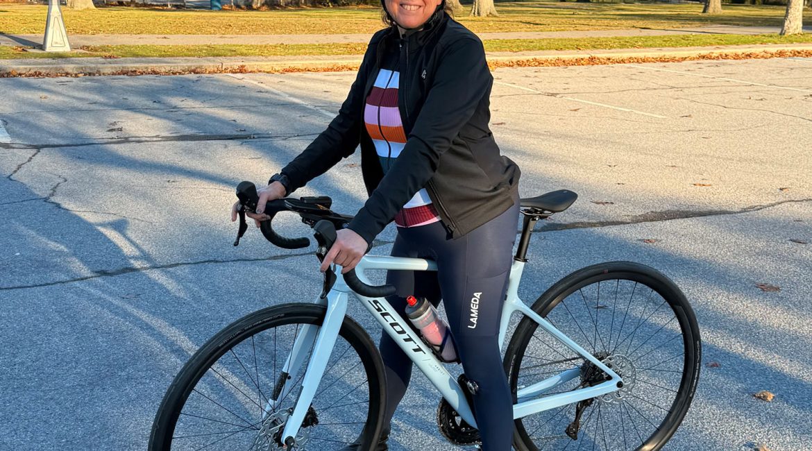 Hilary Topper riding a bike from Playtri