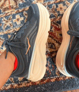 sideview Hoka Bondi 9